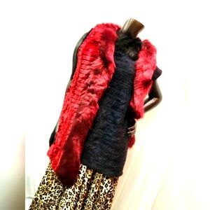 🚨Fiery Red Faux Fur Vest with Pockets😍🚨